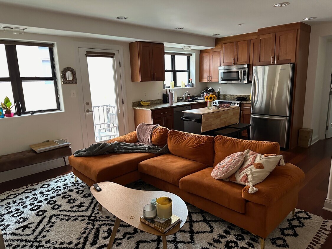 Foto principal - 1354 Euclid St NW