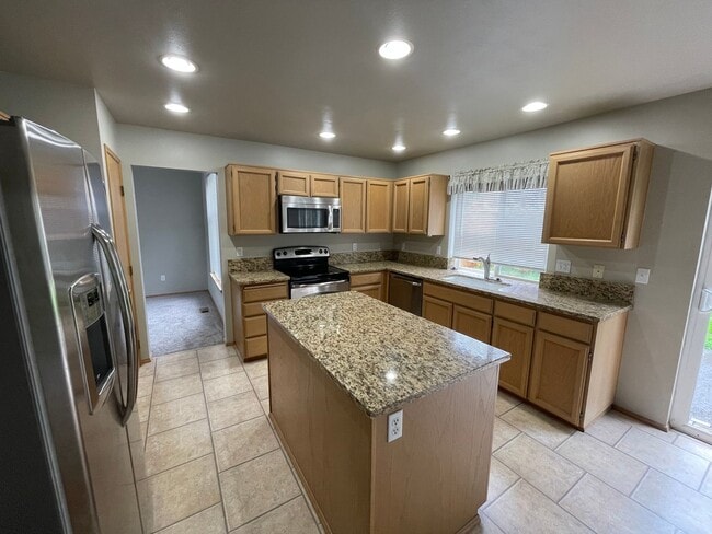 Foto del edificio - Beautiful Updated Sunrise Home!l