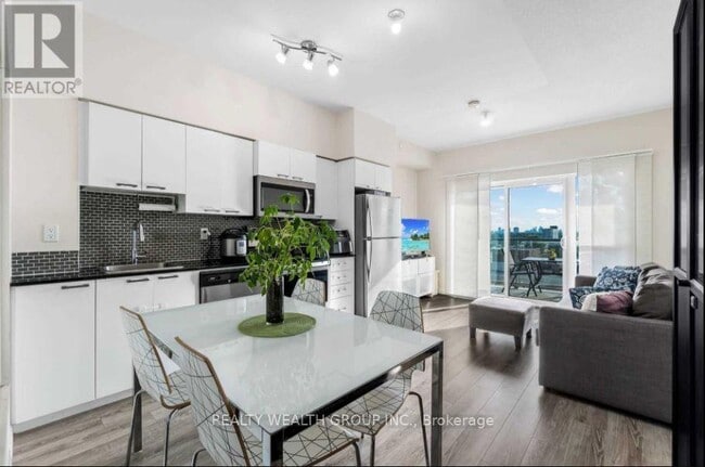 Building Photo - 2150 Lawrence Ave E