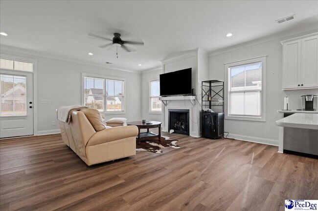 Foto del edificio - 451 Clark Branch Rd