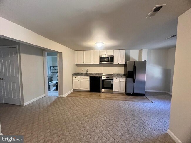 Foto del edificio - 6062 Joust Ln