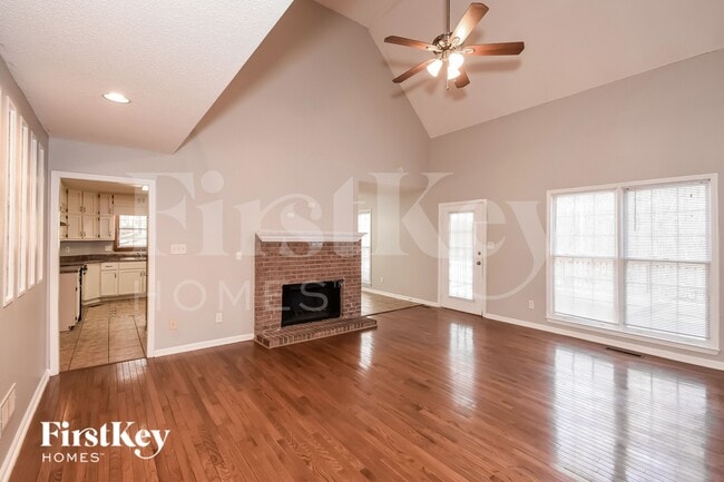 Foto del edificio - 180 Lucky Leaf Pl