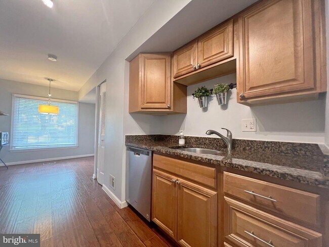 Building Photo - 5446 Crows Nest Ct