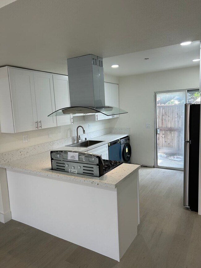 Foto del edificio - 524 Williamson Ave