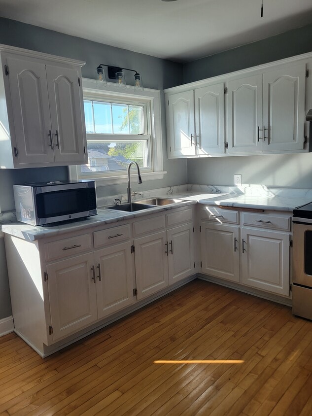 Kitchen - 714 S 2nd Ave