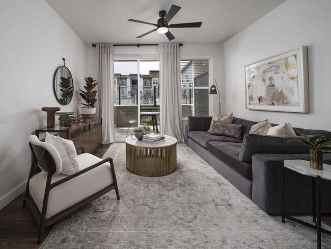 Amplia sala de estar - Amara Apartments