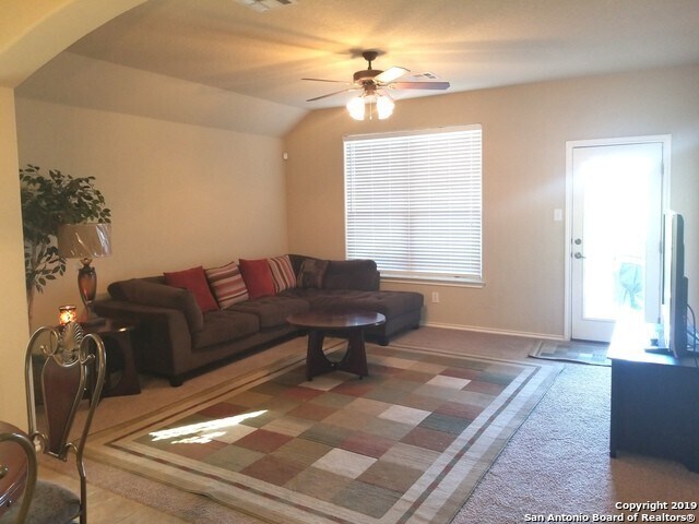 Foto del edificio - 3 Bedroom in The Point @ Bulverde Village
