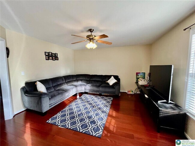 Foto del edificio - 4164 Ross Rd