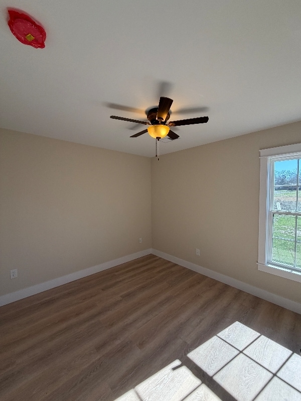 Building Photo - 807 Hillcrest Dr