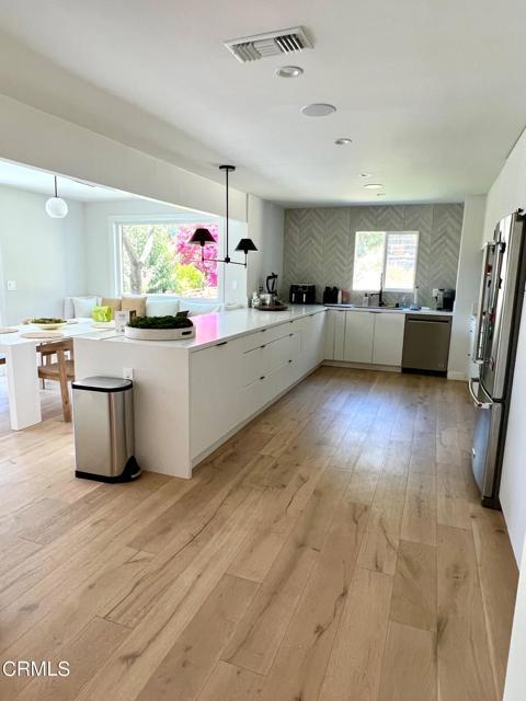 Foto del edificio - 1609 Woodglen Ln