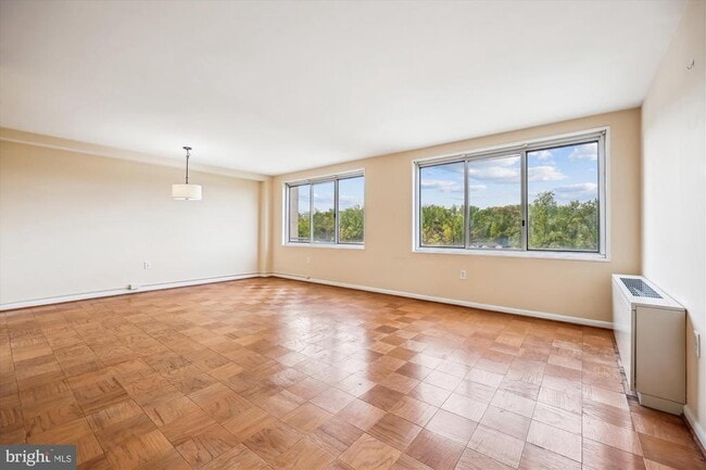 Building Photo - 10201 Grosvenor Pl