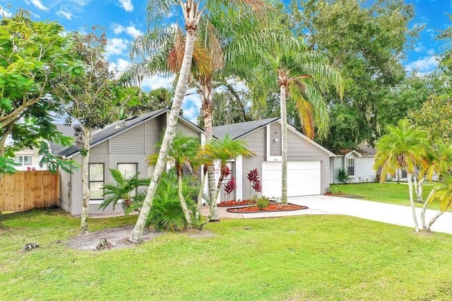 Building Photo - 714 Caribou Dr