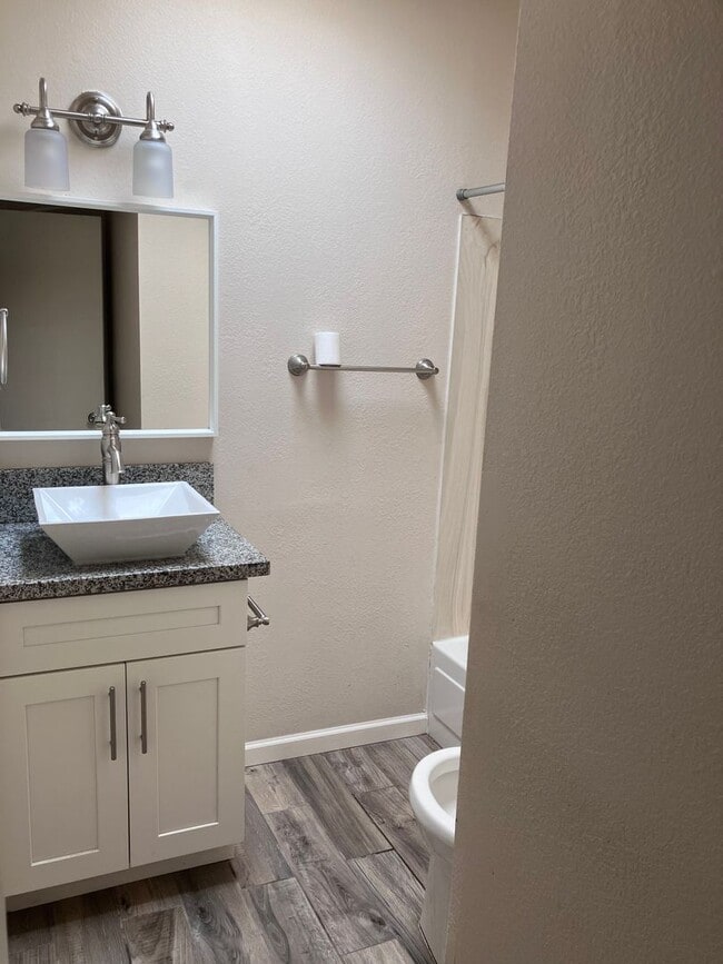 Foto del edificio - Coming Soon!