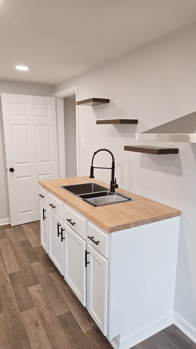 Foto del edificio - 64 Spruce St