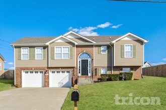 Building Photo - 3411 Bradfield Dr