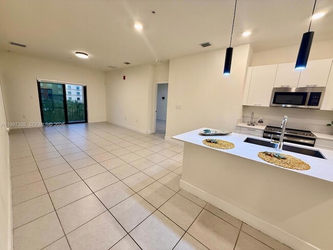 Foto del edificio - 8001 NW 41st St