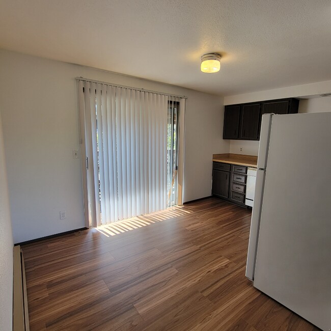 Foto del edificio - 1043 Lookingglass Rd