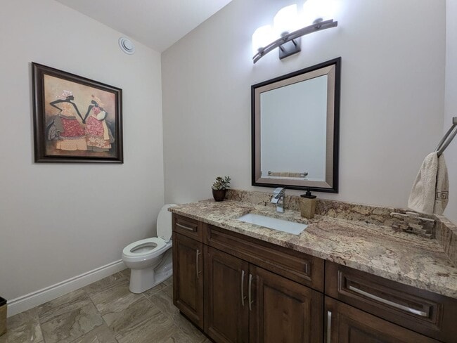 Building Photo - 85 Hampton Ridge Dr
