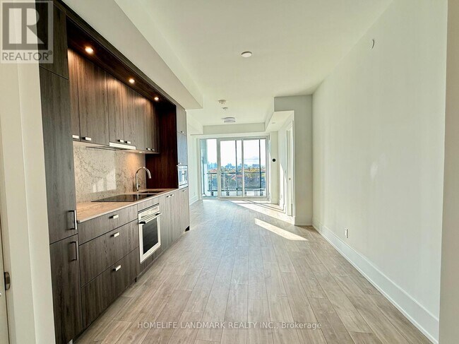 Building Photo - 115 Denison Ave