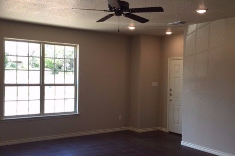 Foto del edificio - 6106 Boxelder Trail