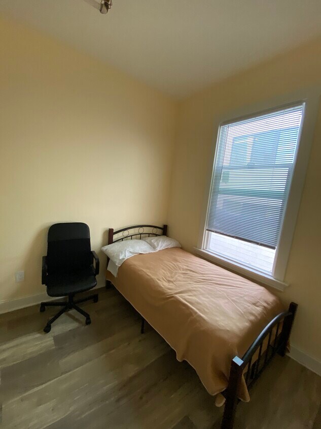 Foto principal - 1449 Powell St