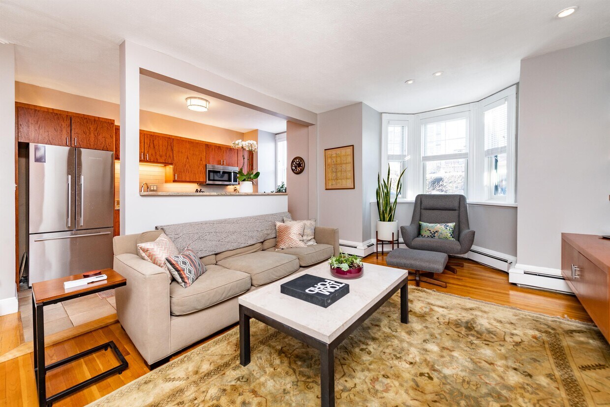 Foto principal - 85 E Brookline St