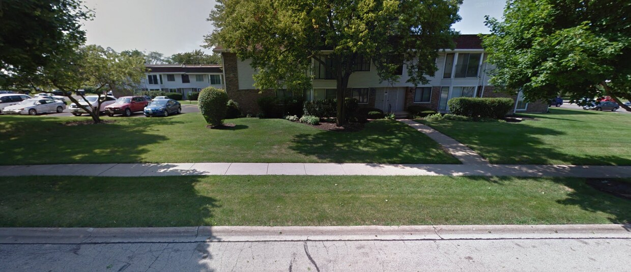 2810 Mitchell Dr Unit 2, Woodridge, IL 60517 Condo for Rent in