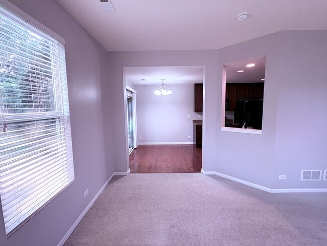 Building Photo - 241 Devoe Dr