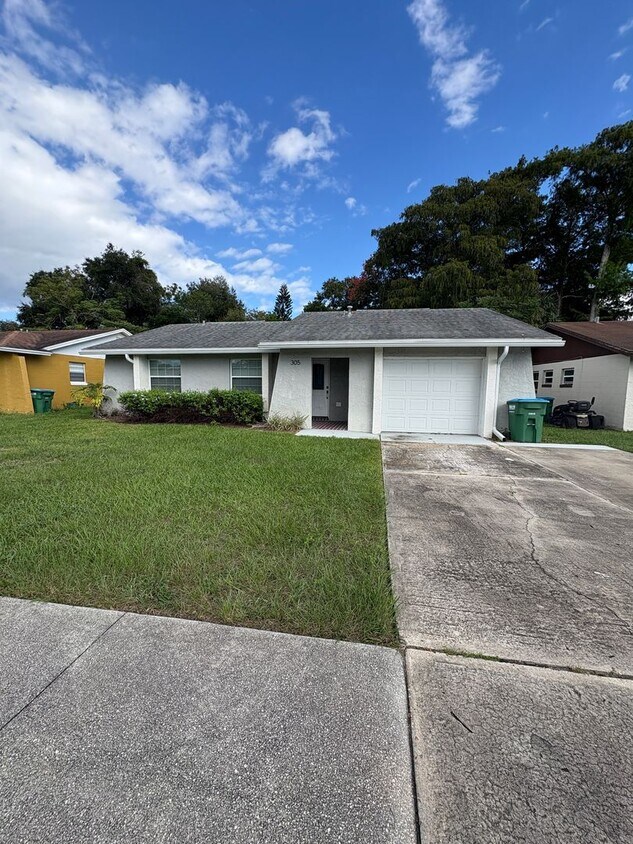 Beautiful 3 Beds 2 Baths home - Beautiful 3 Beds 2 Baths home