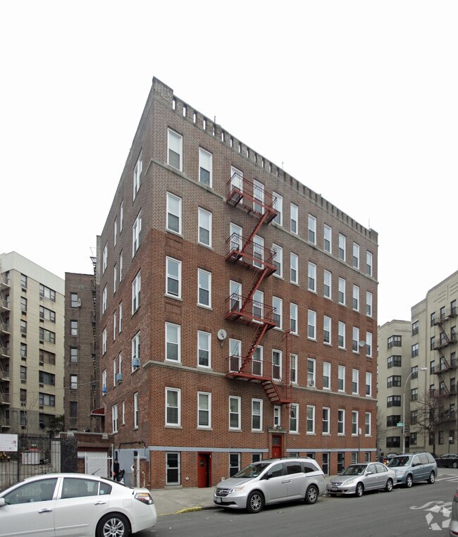Building Photo - 3241 Perry