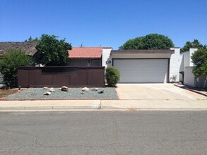 Building Photo - 304 De Vega Ct