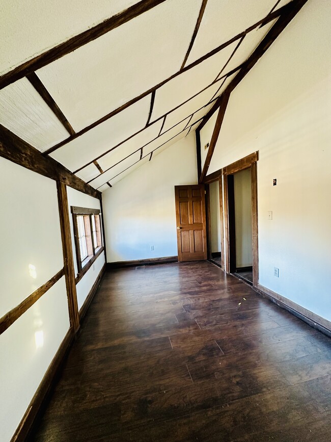 Foto del edificio - 3622 Chain Bridge Rd