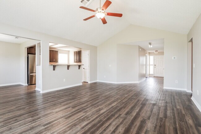 Foto del edificio - 8465 Rockridge Dr