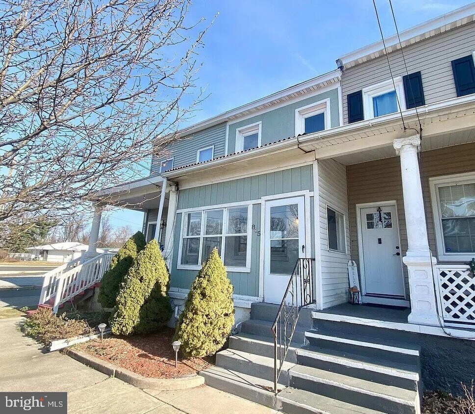 Foto principal - 845 Pine St