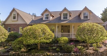 Building Photo - 4404 Landmark Dr