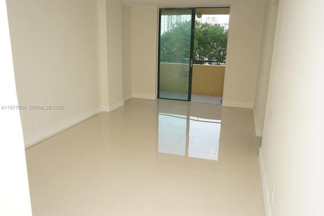 Foto del edificio - 546 SW 1st St