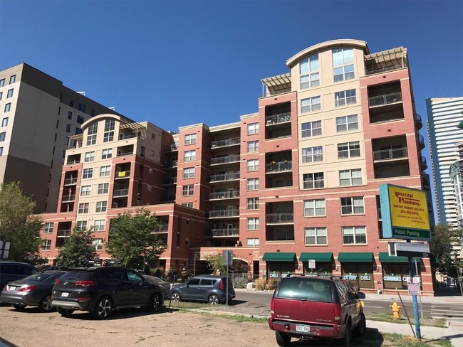 Photo - 1975 Grant St Townhome