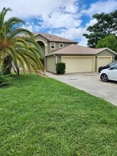 Building Photo - 4540 SW 44th St