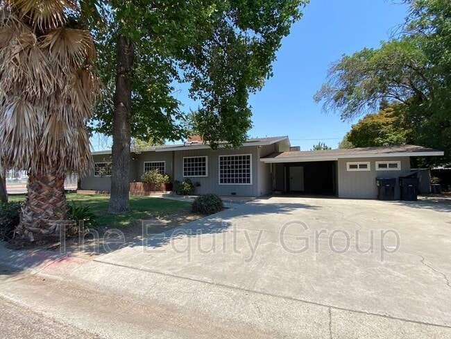Building Photo - 1434 W Feemster Ave