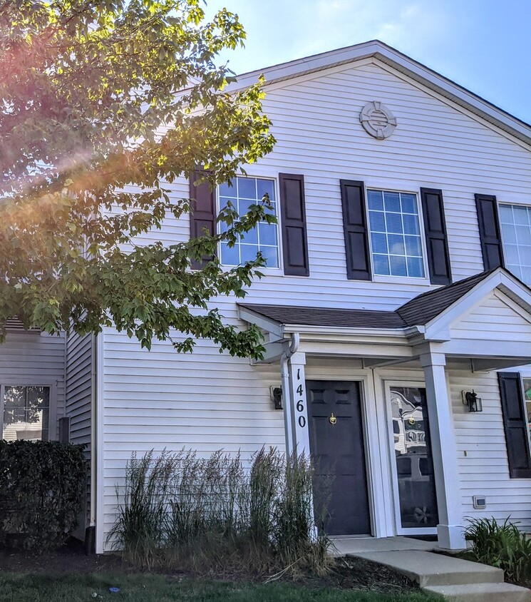 Primary Photo - 1460 McClure Rd