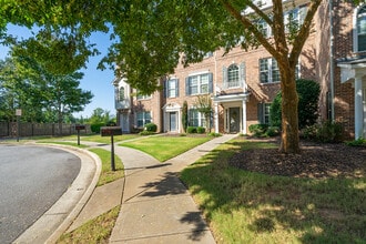 Building Photo - 3305 Chastain Gardens Dr NW