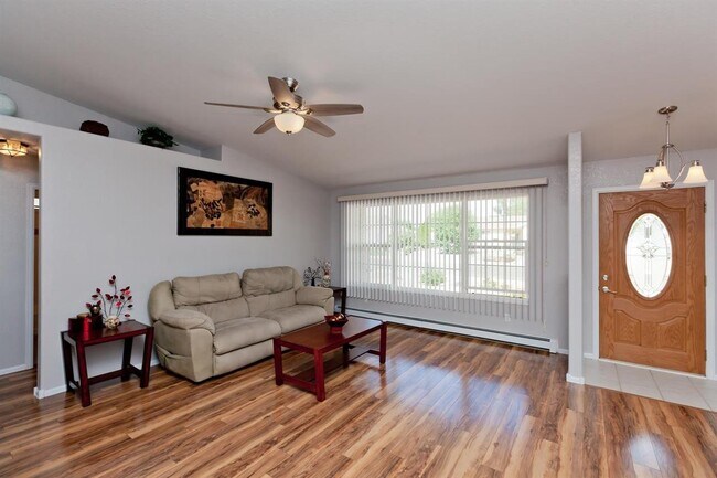 Foto del edificio - 541 Shanne St