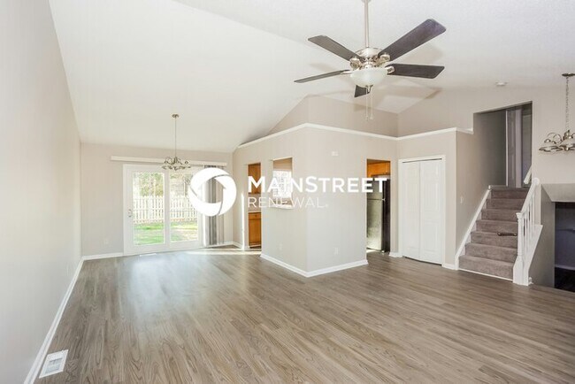 Foto del edificio - 4 Bedroom Pet-Friendly Home in Charlotte, NC with Main Street Renewal