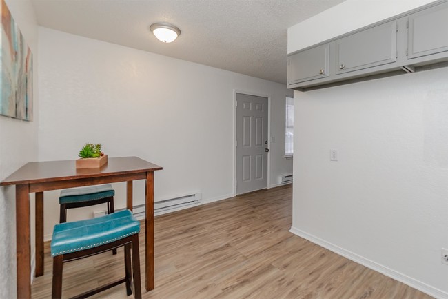 Foto del edificio - 4300 S Portland Ave