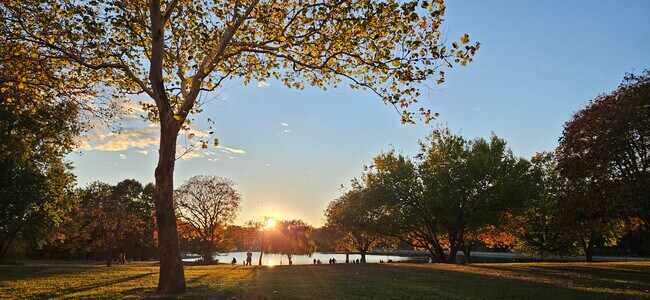 Foto del edificio - 8800 Boulevard East