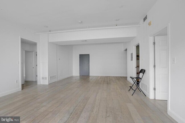 Foto del edificio - 301 Spring Garden St