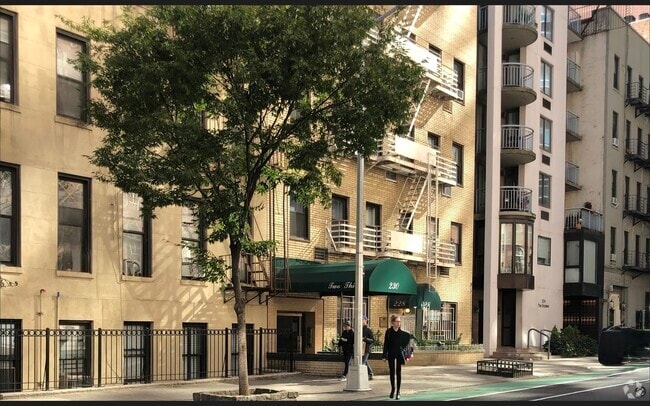 Building Photo - 230 E 52nd St