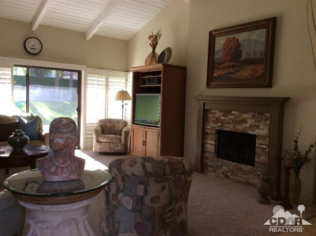 Foto del edificio - 46634 Mountain Cove Dr