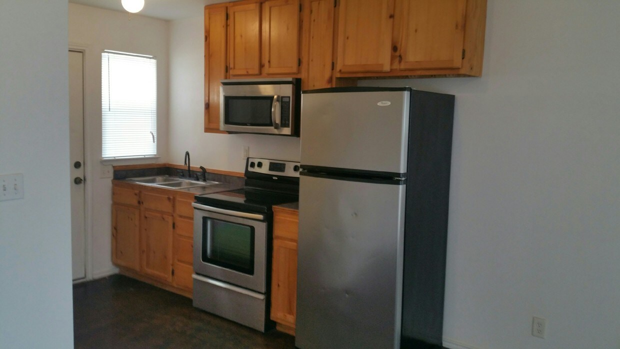 41340 FM3159 Unit Q, Canyon Lake, TX 78133 Apartment for Rent in