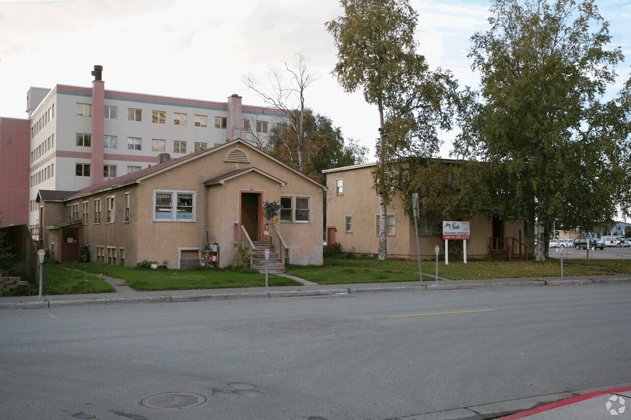 Primary Photo - 812-818 K St